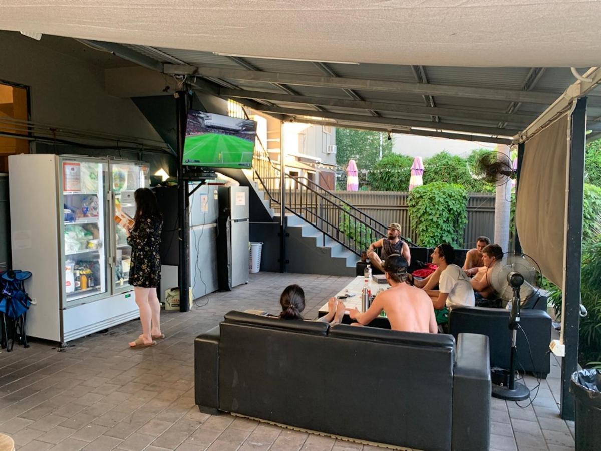 Down Under Hostels Darwin Exterior foto